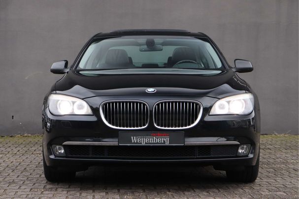 BMW 740i 241 kW image number 6