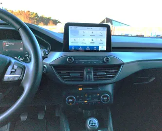 Car image 27