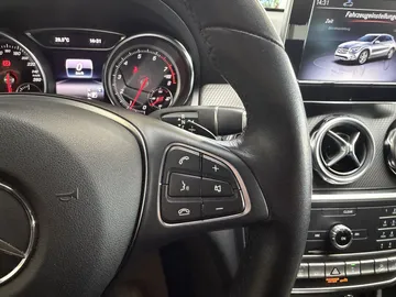Car image 39