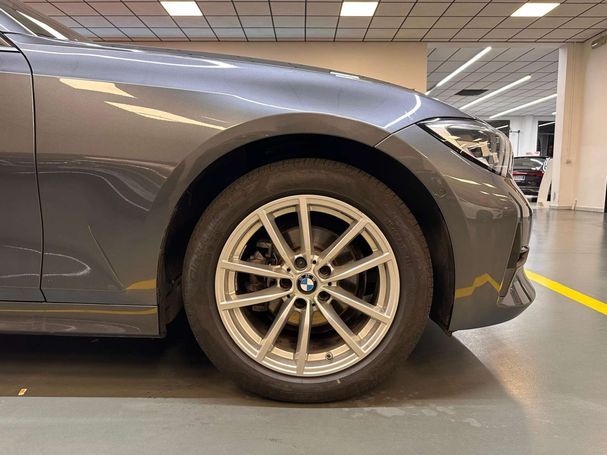 BMW 318d Touring Advantage 110 kW image number 5