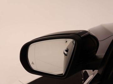 Car image 36