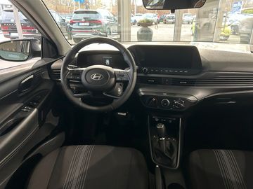 Car image 13