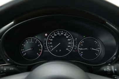 Car image 26