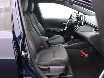 Car image 30