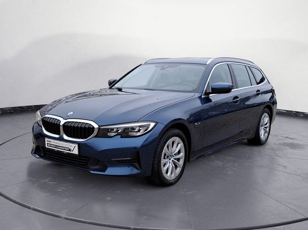 BMW 330e Touring xDrive 185 kW image number 1