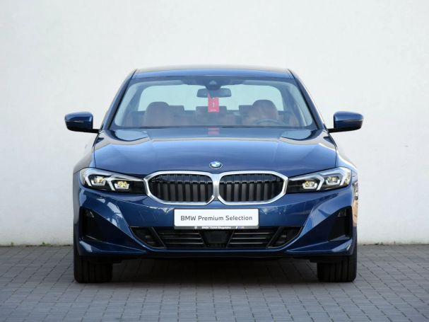 BMW 320i 135 kW image number 2