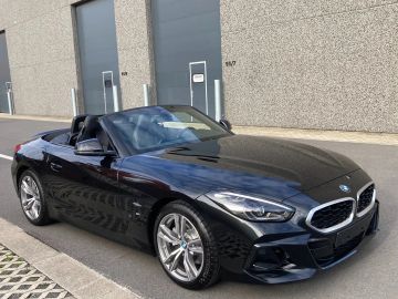 Car image 26