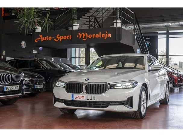 BMW 530 e 215 kW image number 16