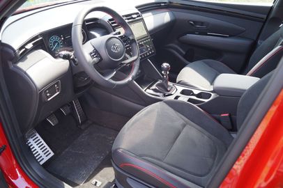 Car image 10