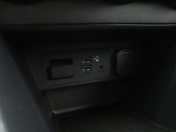 Car image 35