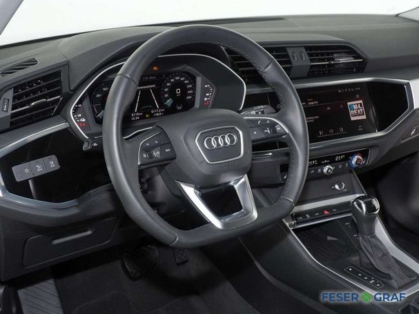 Audi Q3 45 TFSIe S tronic S-line 180 kW image number 6