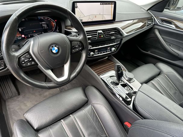 BMW 520d Touring 140 kW image number 9