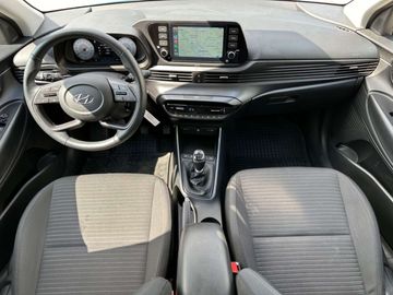 Car image 12