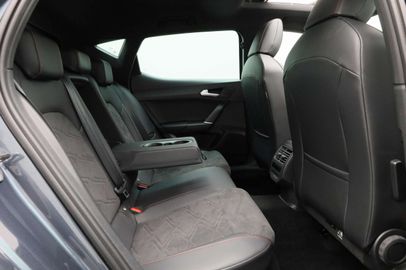 Car image 38