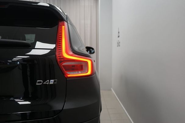 Volvo XC40 D4 AWD R-Design 141 kW image number 8