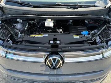 Car image 27