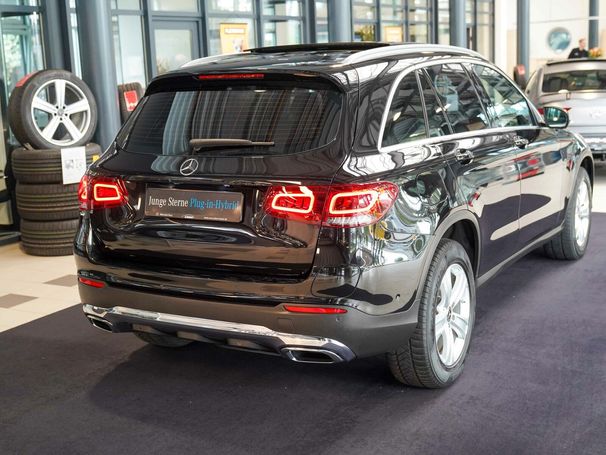 Mercedes-Benz GLC 300 de 225 kW image number 3