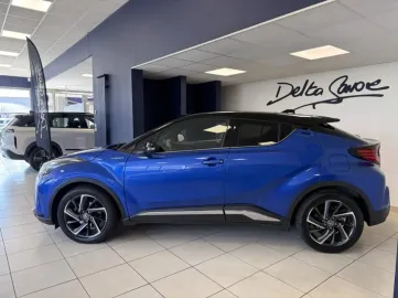 Car image 4