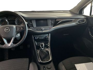 Car image 12