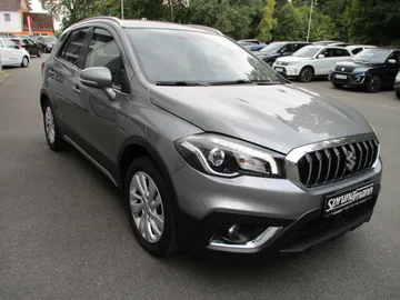 Car image 2