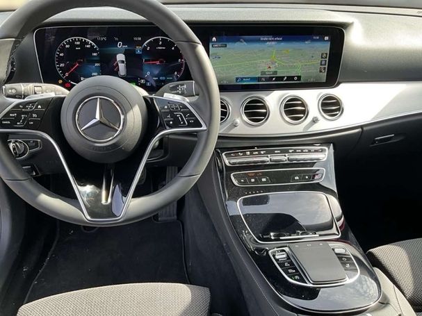 Mercedes-Benz E 220 147 kW image number 4