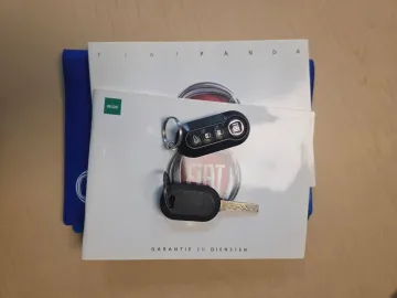 Car image 30