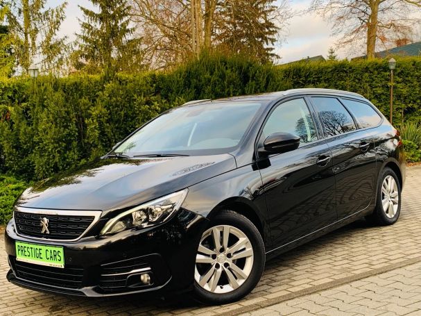 Peugeot 308 SW BlueHDi 130 Allure 96 kW image number 4