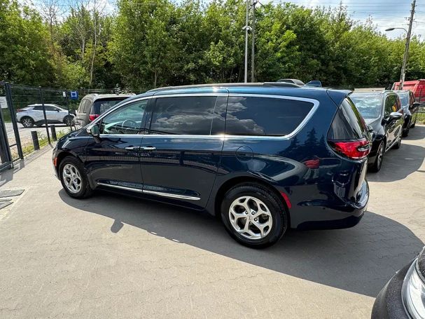 Chrysler Pacifica 208 kW image number 5