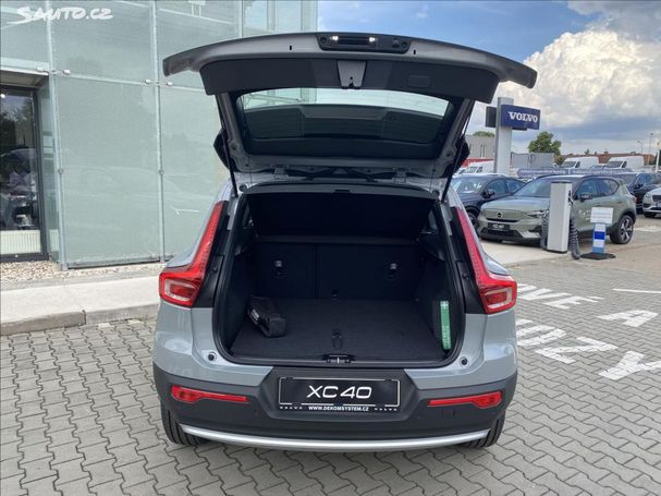 Volvo XC40 T2 Essential 95 kW image number 11