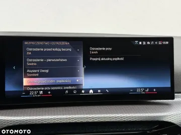 Car image 36