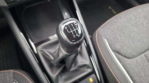 Car image 33