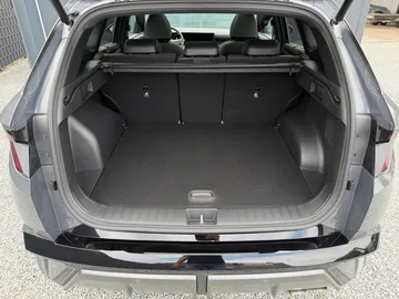 Car image 30