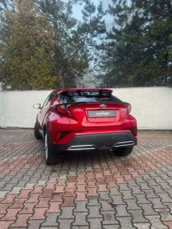 Toyota C-HR 2.0 Hybrid 135 kW image number 5