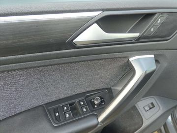 Car image 48