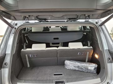 Car image 37