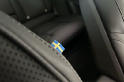 Car image 29