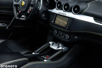 Car image 40