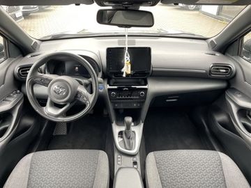 Car image 11