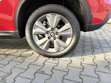 Car image 22