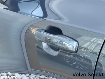 Car image 40