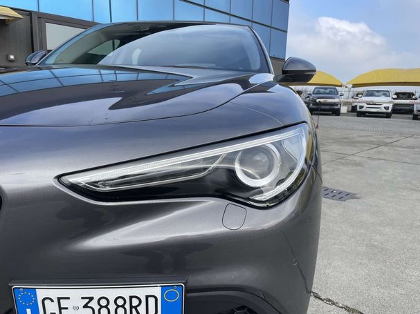 Alfa Romeo Stelvio 2.2 Q4 140 kW image number 9