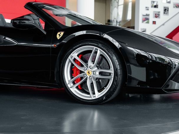 Ferrari 488 Spider 492 kW image number 10