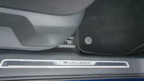 Car image 45