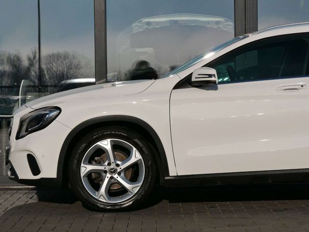 Mercedes-Benz GLA 180 90 kW image number 23