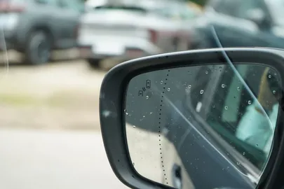 Car image 37