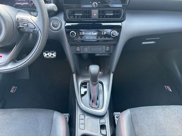 Car image 10