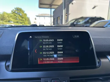 Car image 35