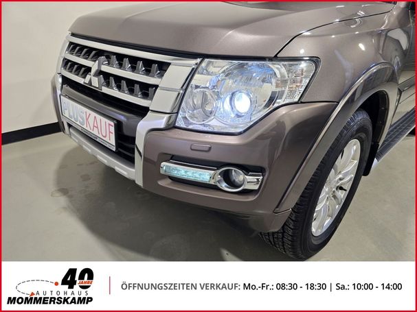 Mitsubishi Pajero 3.2 140 kW image number 20