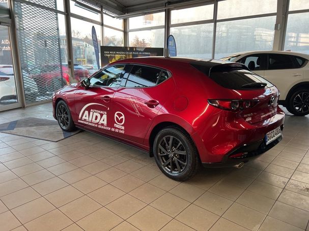 Mazda 3 SKYACTIV-D 1.8 85 kW image number 4