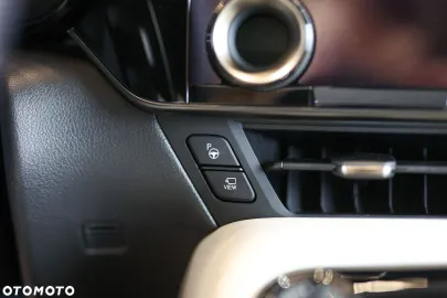 Car image 34